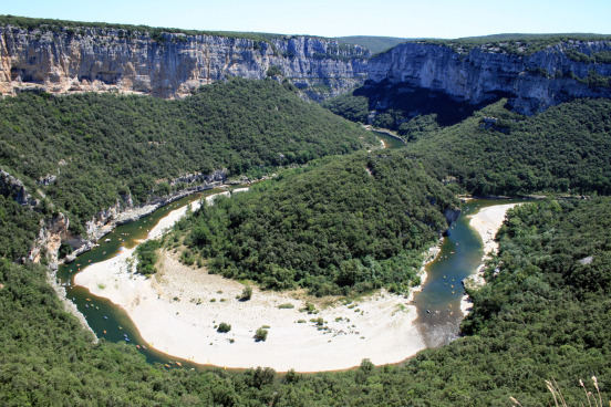 Visuel du cirque de la Madeleine situé dans les gorges de l'Ardèche
